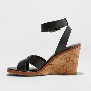 Size 9.5 Black Cork Wedges